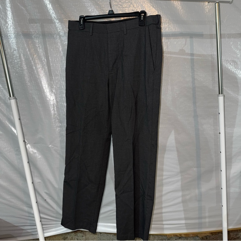 Haggar Men's Dark Gray Dress Pants